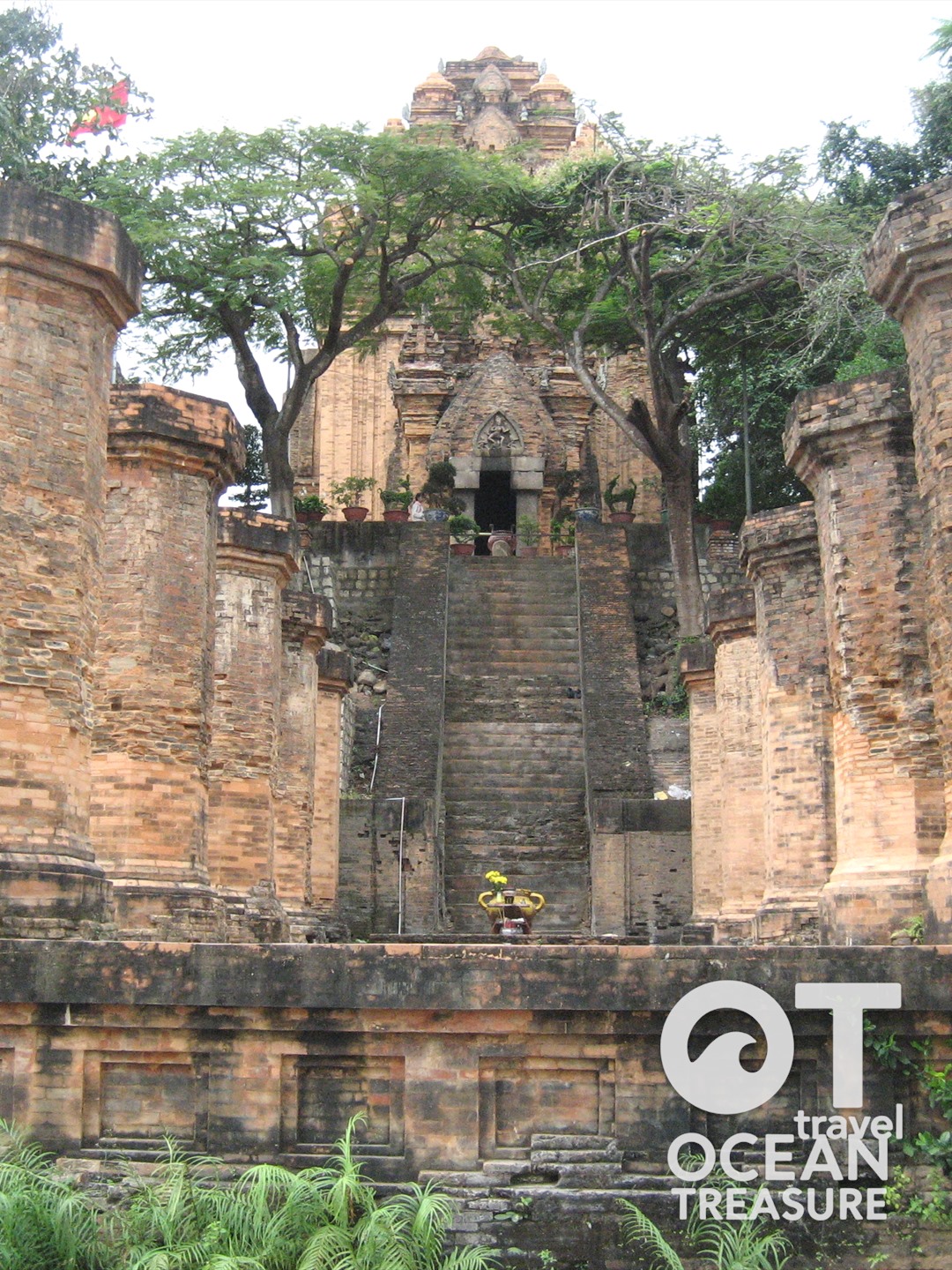 Tour Nha Trang - Tháp Bà Ponagar